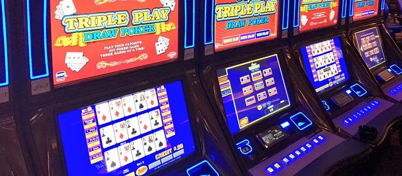 Giocare al video poker progressivo